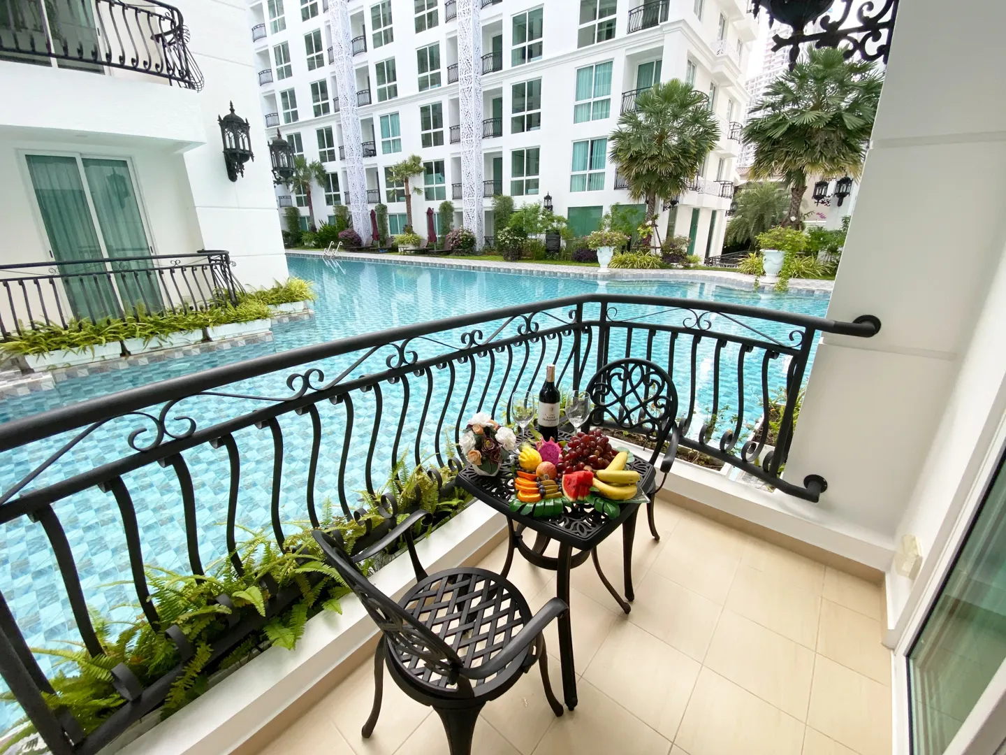 Olympus City Garden 1-Bedroom