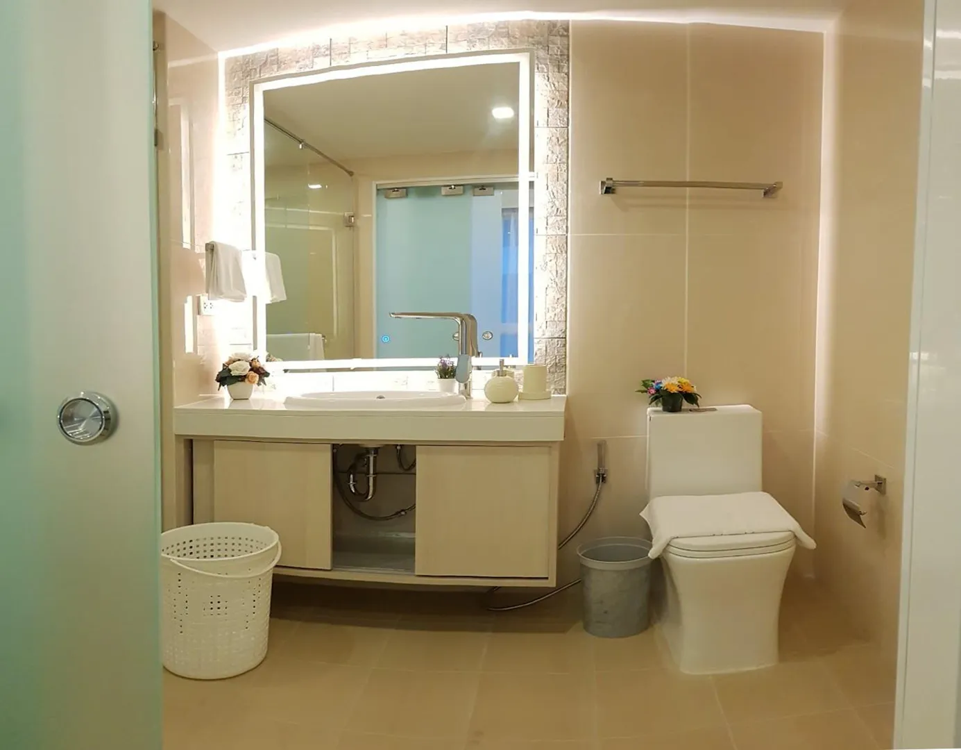 Olympus City Garden 1-Bedroom