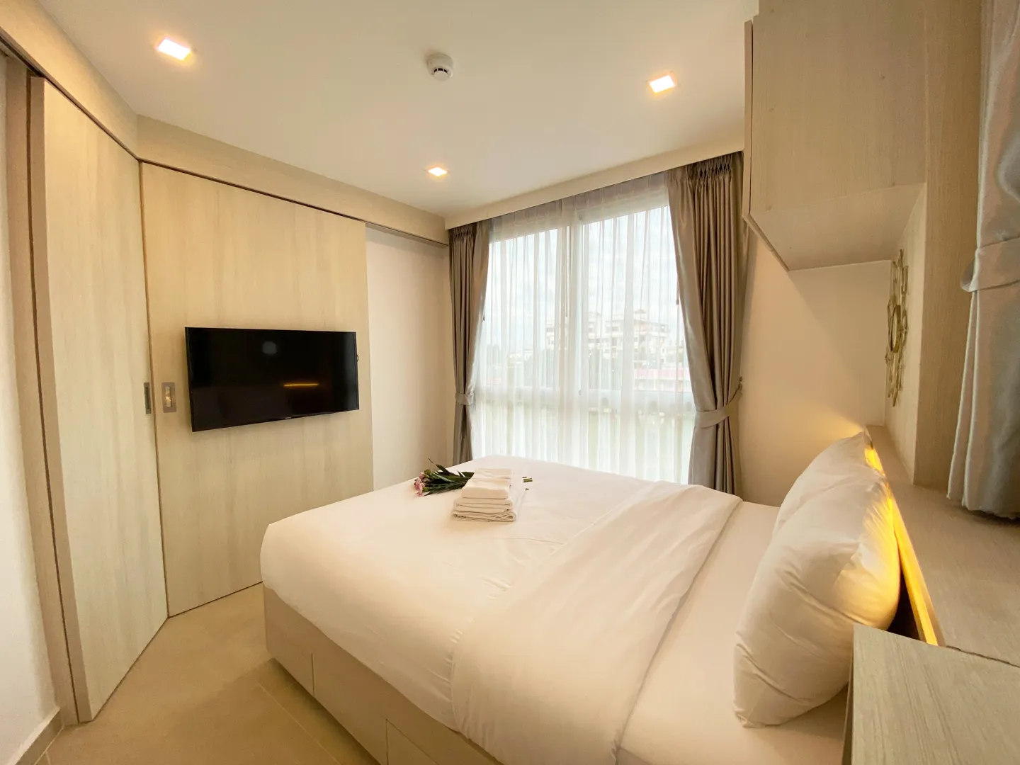 Olympus City Garden 2-Bedroom